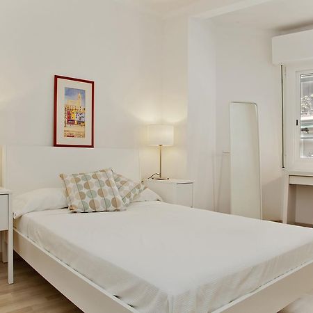 Flateli Roger 2 Apartman Barcelona Kültér fotó